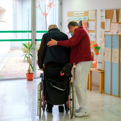 Atención a personas en centros fepamic