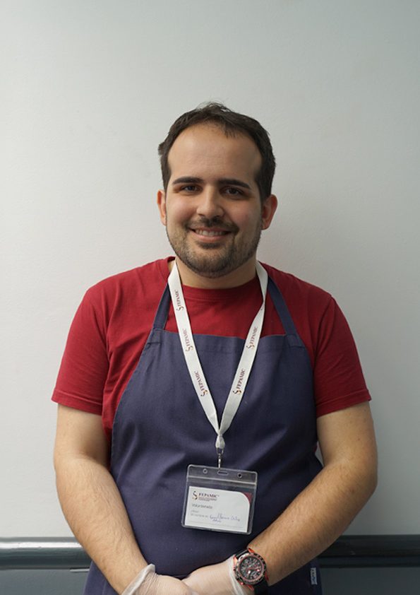 Guille, voluntario en comedor